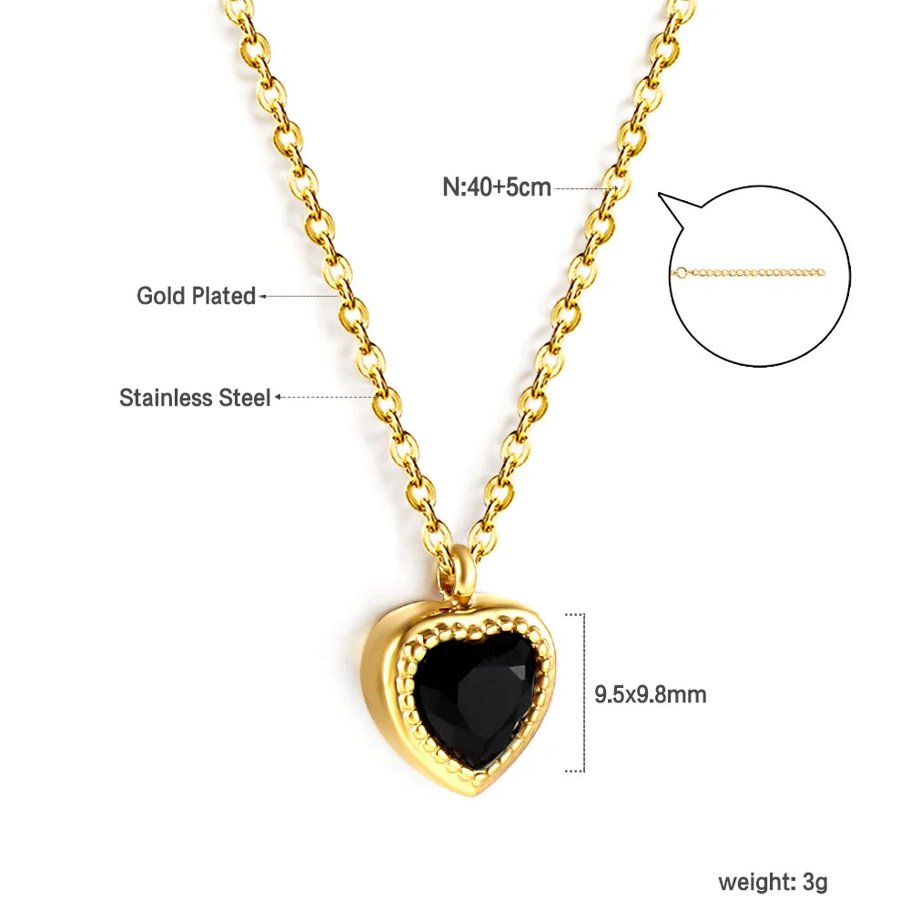 Collier avec pendentif en forme de cœur en cristal